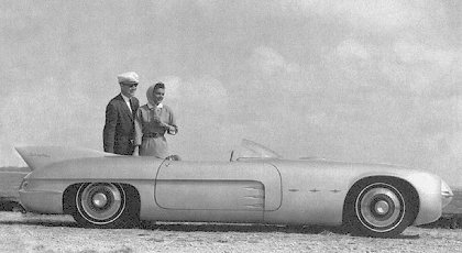 Pontiac Club de Mer, 1956