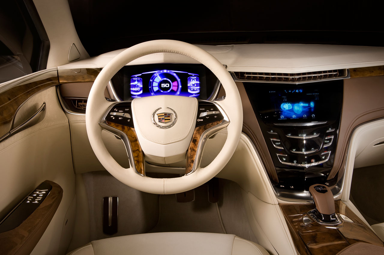Cadillac XTS Platinum, 2010