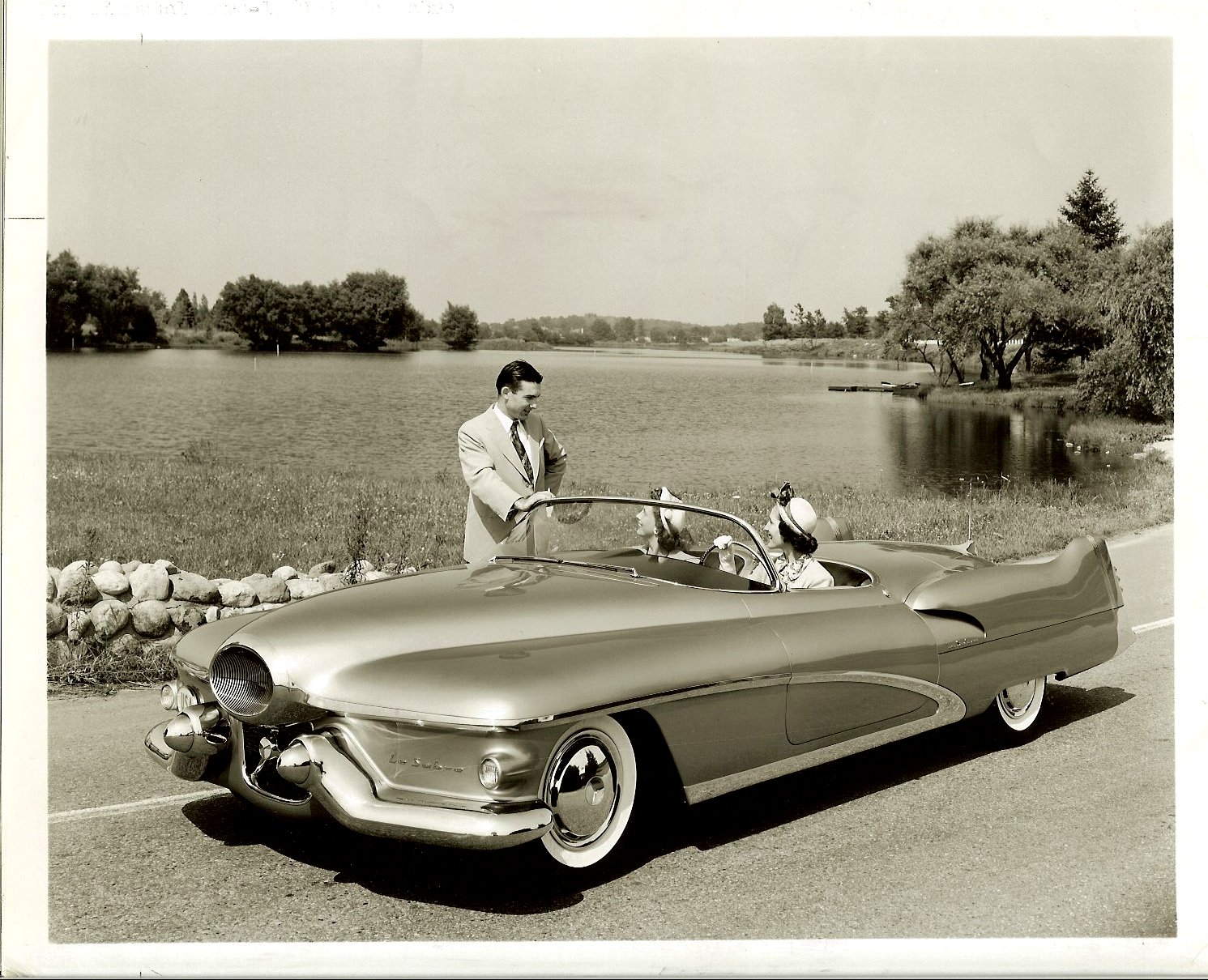 Buick Le-Sabre, 1951