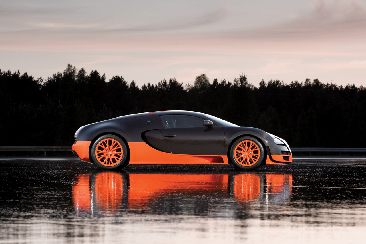 Bugatti Veyron 16.4 Super Sport (2010):  Рекорд скорости для серийных автомобилей