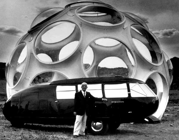 Bucky and his car pose with his 26' Fly's Eye dome, 1981
