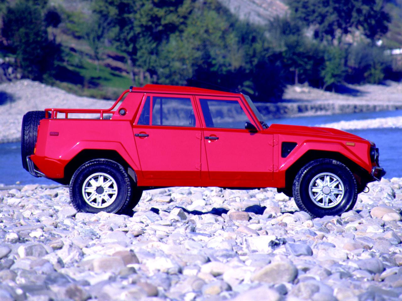 Lamborghini LM002 (1986-1993): Внедорожный «Ламбо»