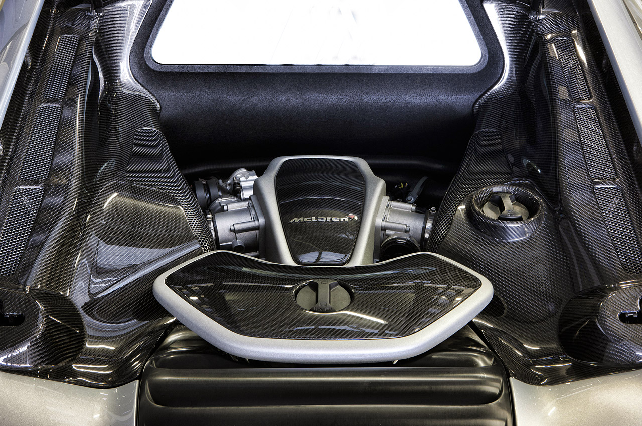 McLaren MP4-12C (2012) - Engine