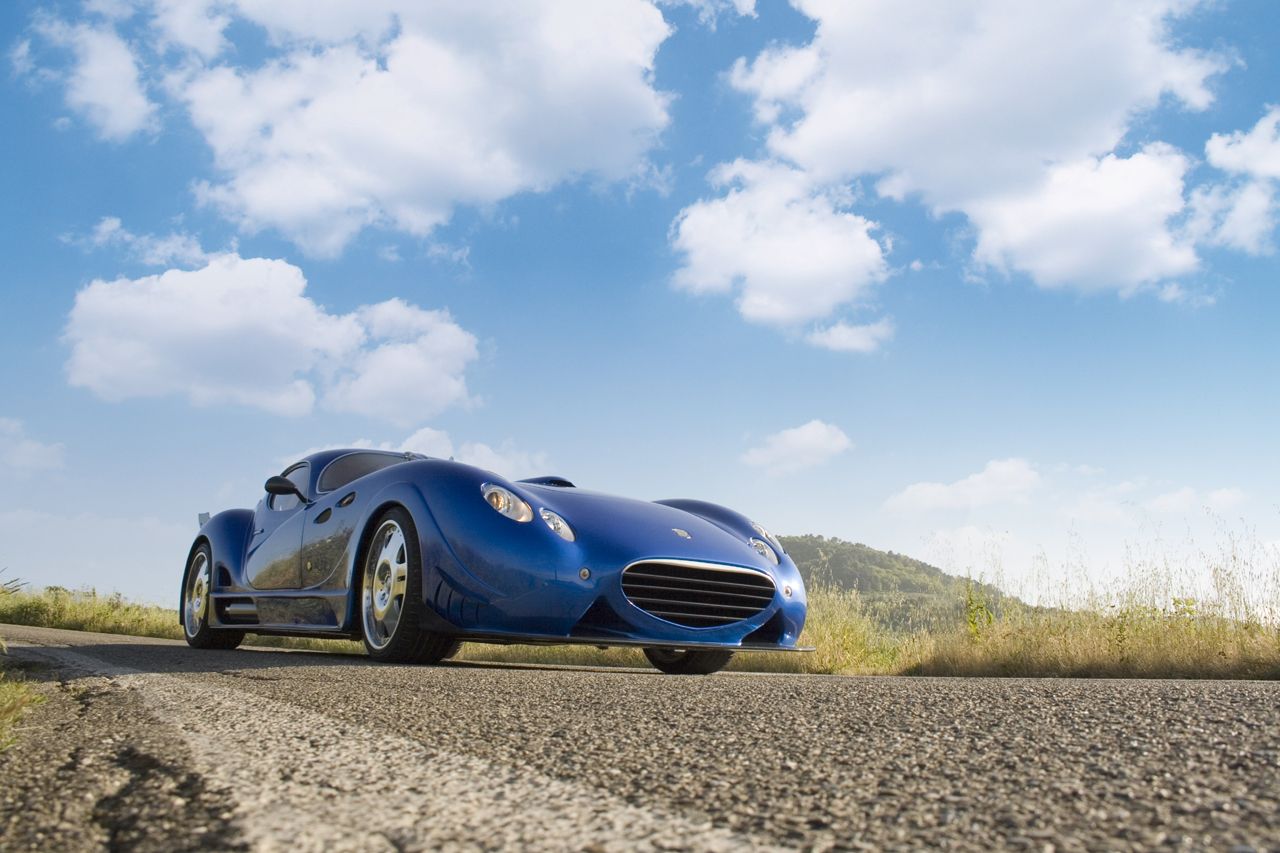 Faralli & Mazzati Antas V8 GT (2006): Плавник в голубом бархате