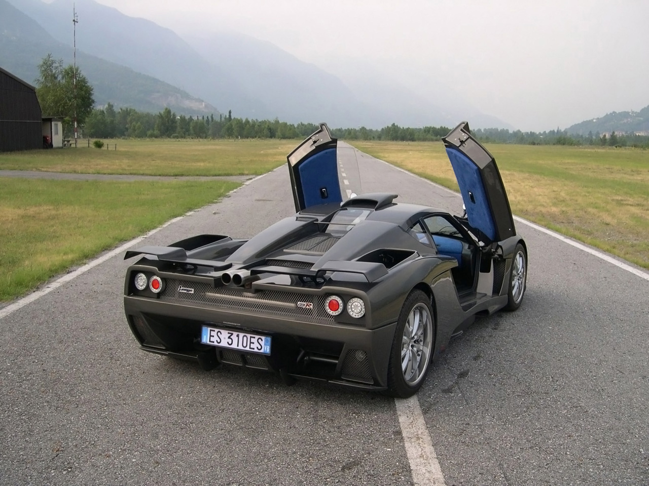 Simbol Lavazza GTX-R (2010): Ferrari Enzo для оригиналов