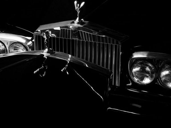 Hedi Slimane: Rolls-Royce стал фотомоделью для Эди Слимана