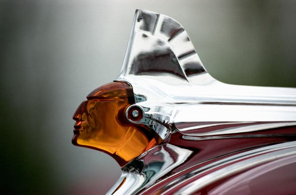 Chief Hood Ornament – Pontiac Chieftain Deluxe Four Door Sedan (1951)