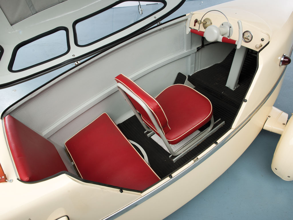 Inter 175A Berline (1955) - Interior - Photo: Darin Schnabel