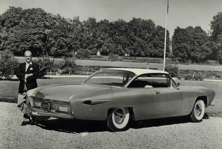 Cadillac Coupe de ville Raymond Loewy