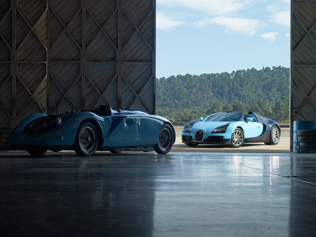 Bugatti Veyron 'Jean-Pierre Wimille' (2013) - Design inspiration from the Bugatti 57G 'Tank'