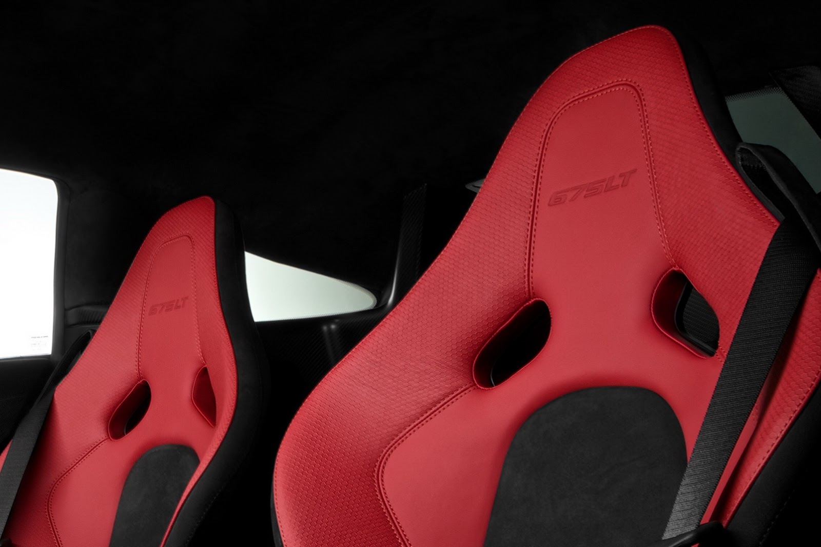  McLaren 675LT (2015)