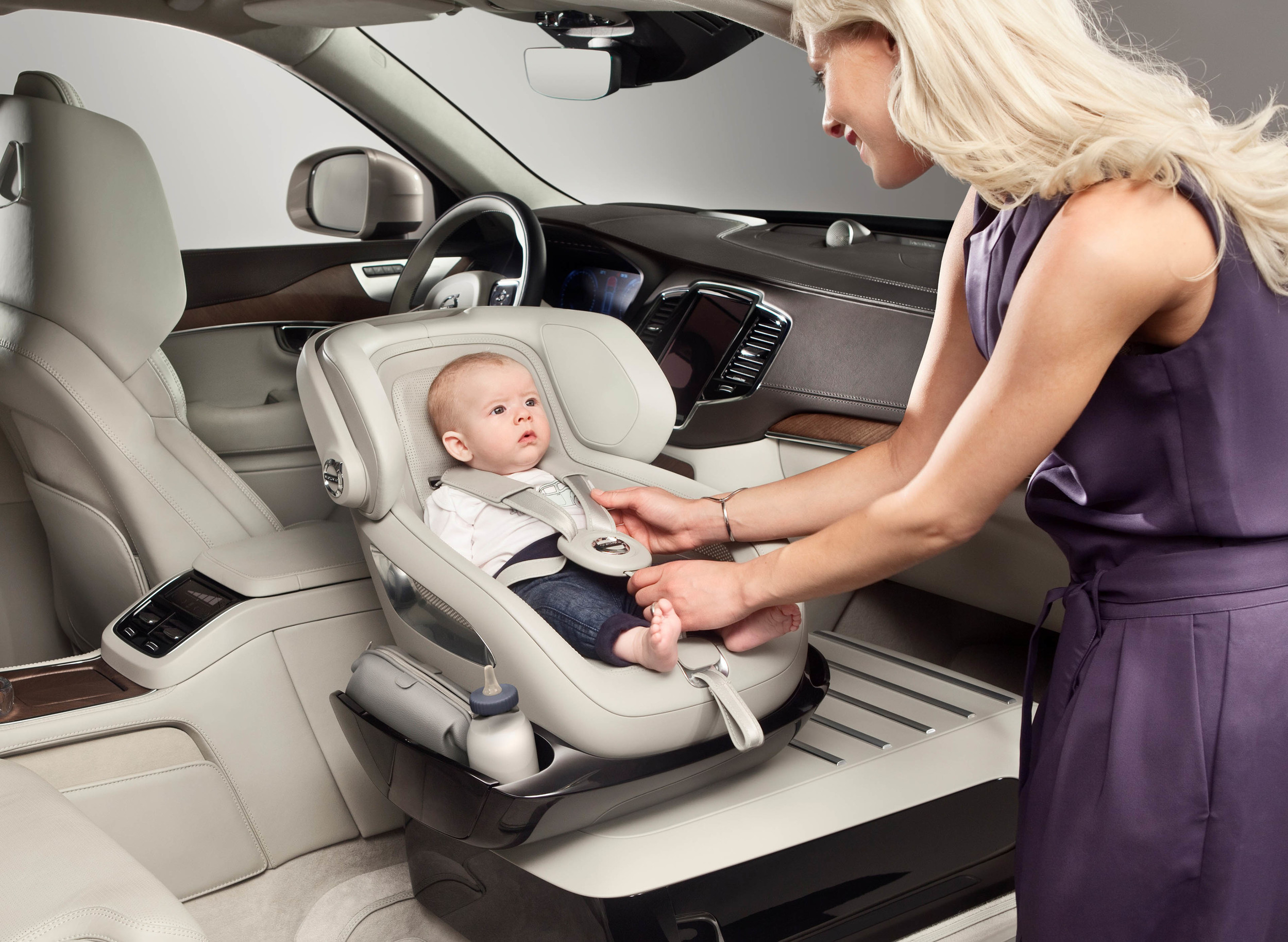 Volvo XC90 Excellence Child Seat (2015): Interior Concept