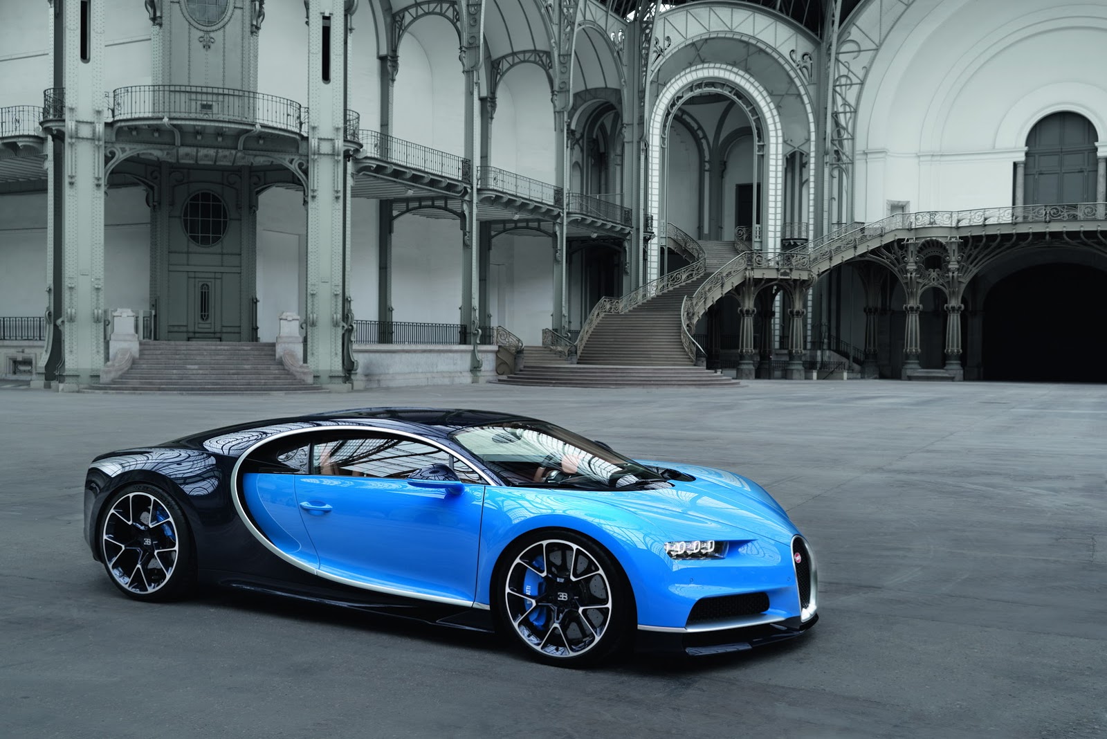 Bugatti Chiron (2016)