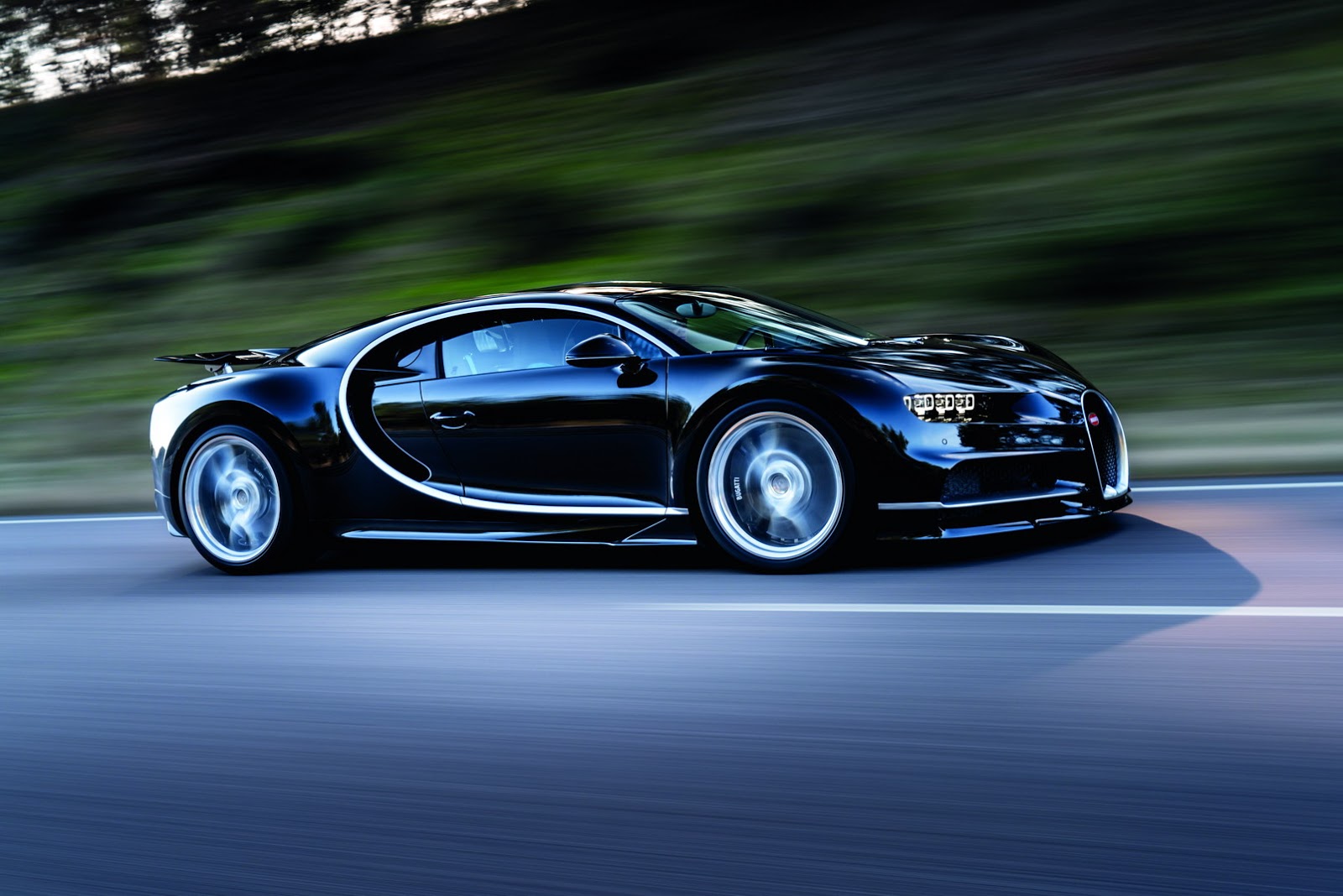 Bugatti Chiron (2016)