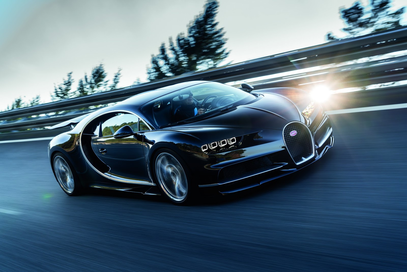 Bugatti Chiron (2016)