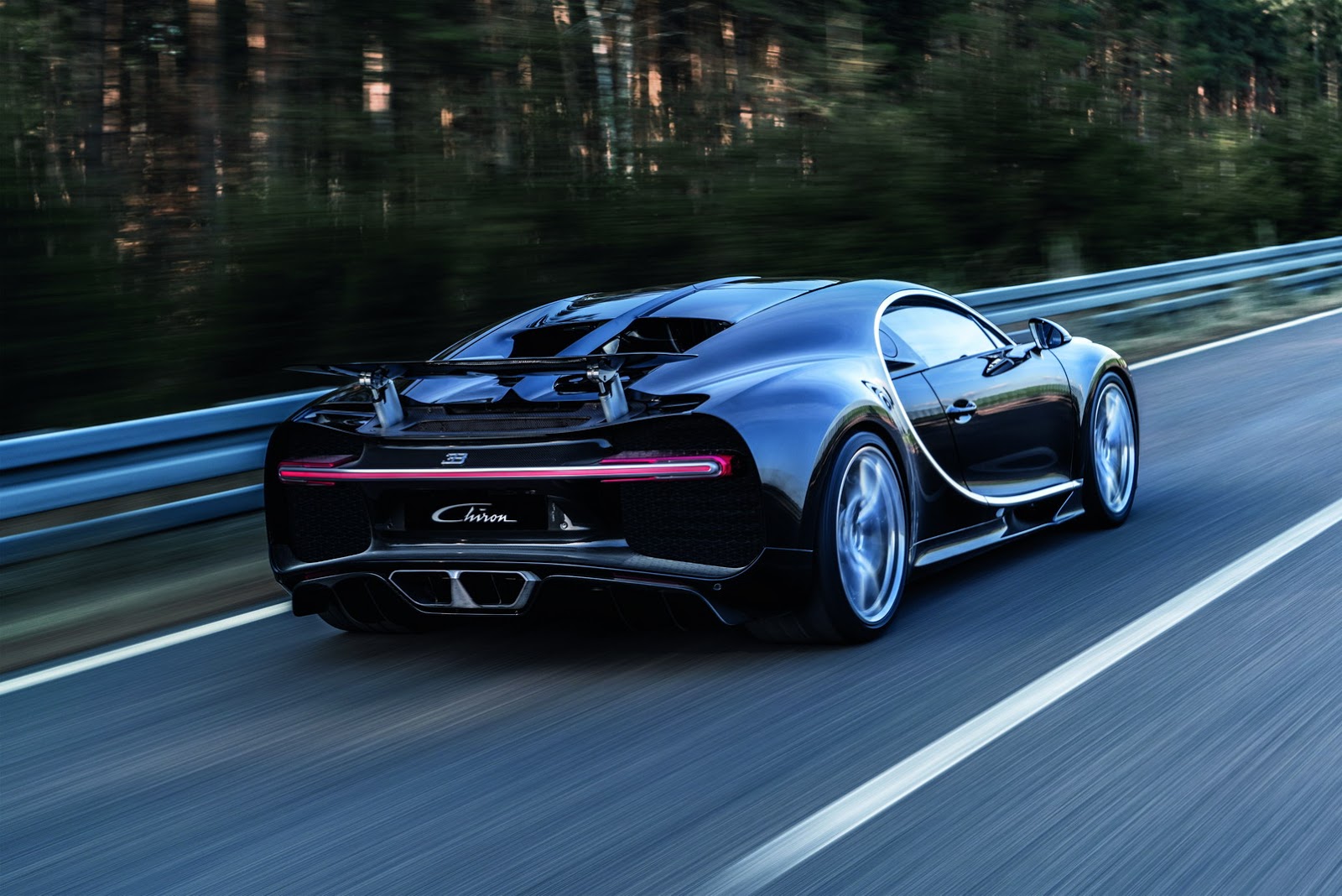 Bugatti Chiron (2016)
