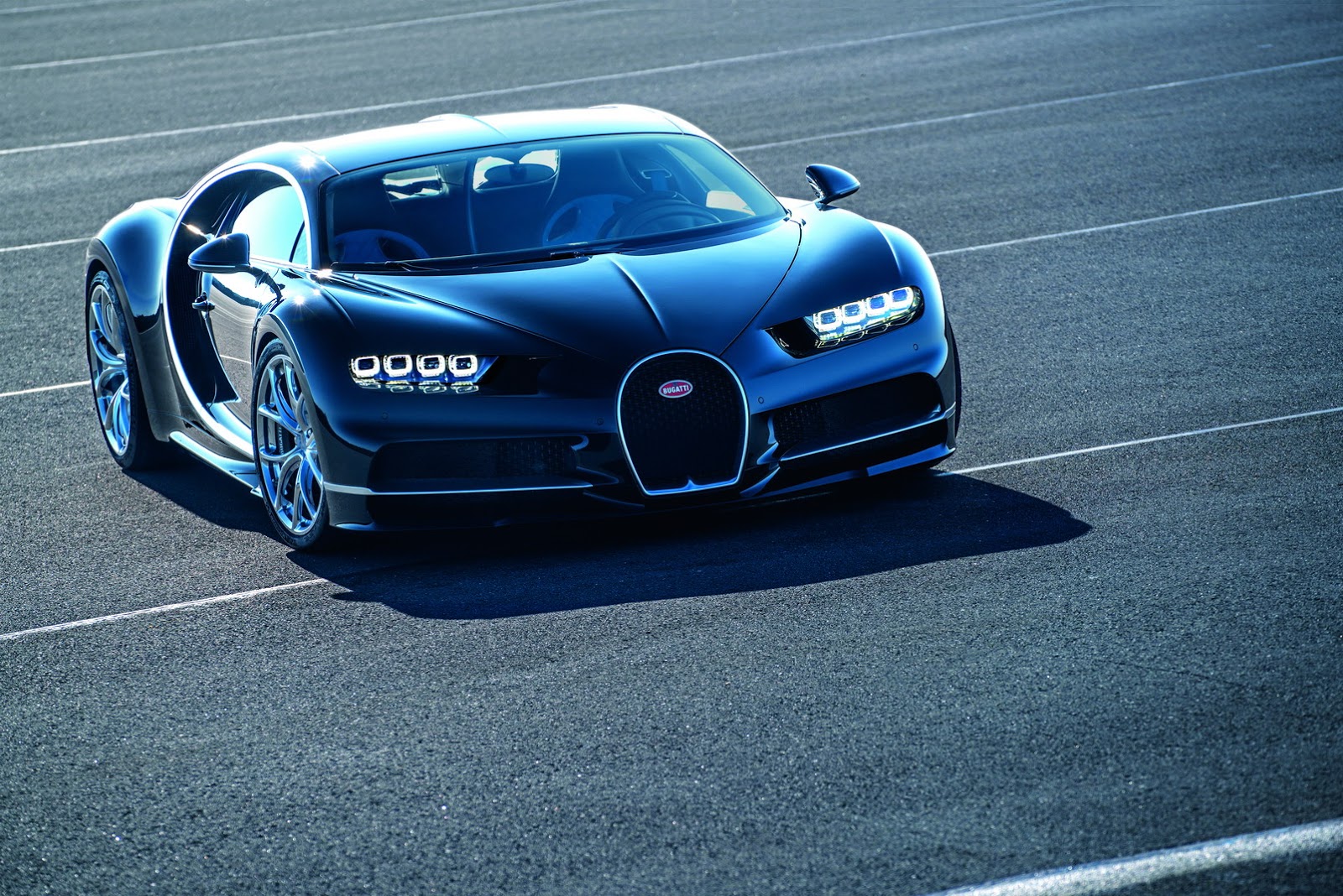 Bugatti Chiron (2016)