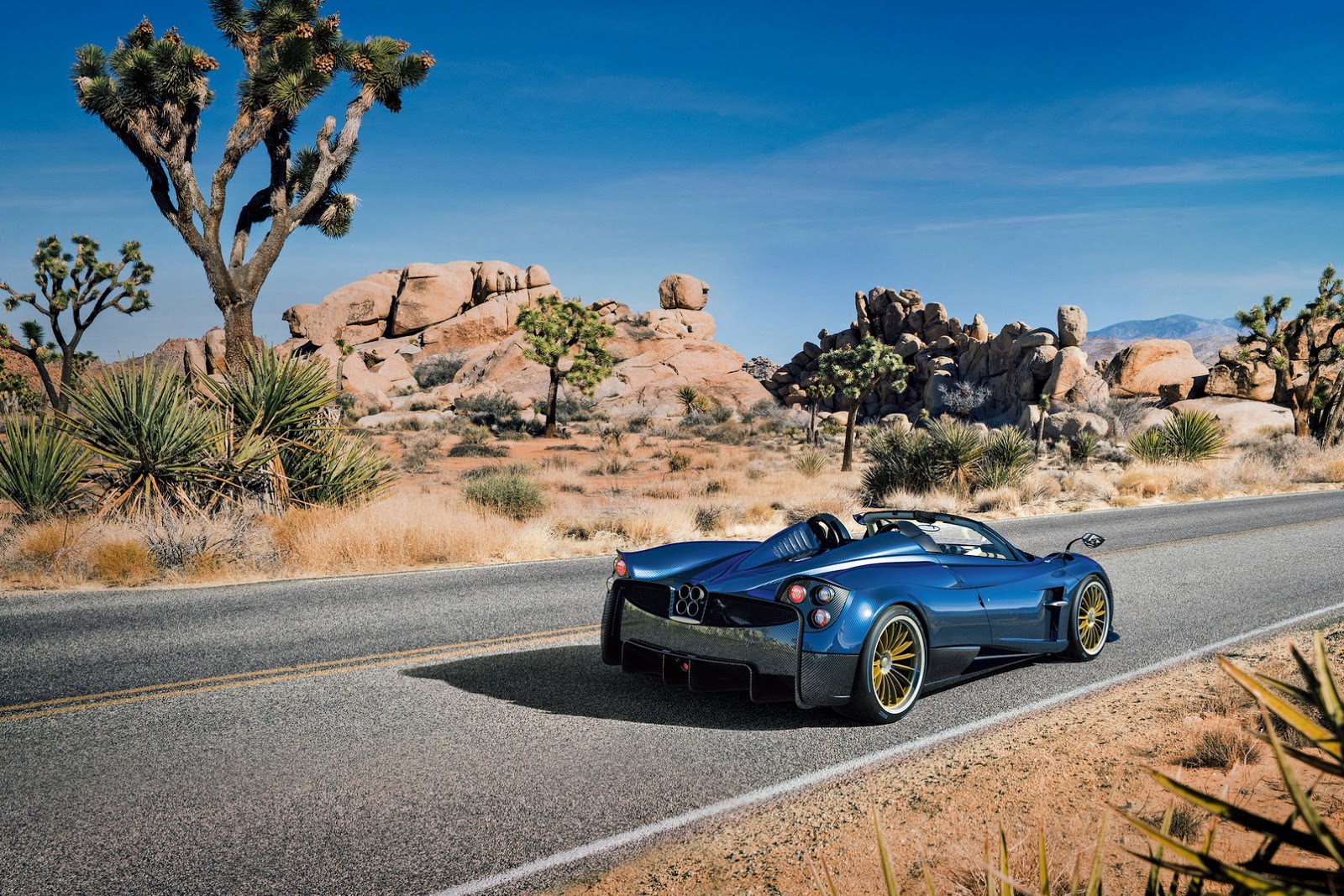 Pagani Huayra Roadster (2017)