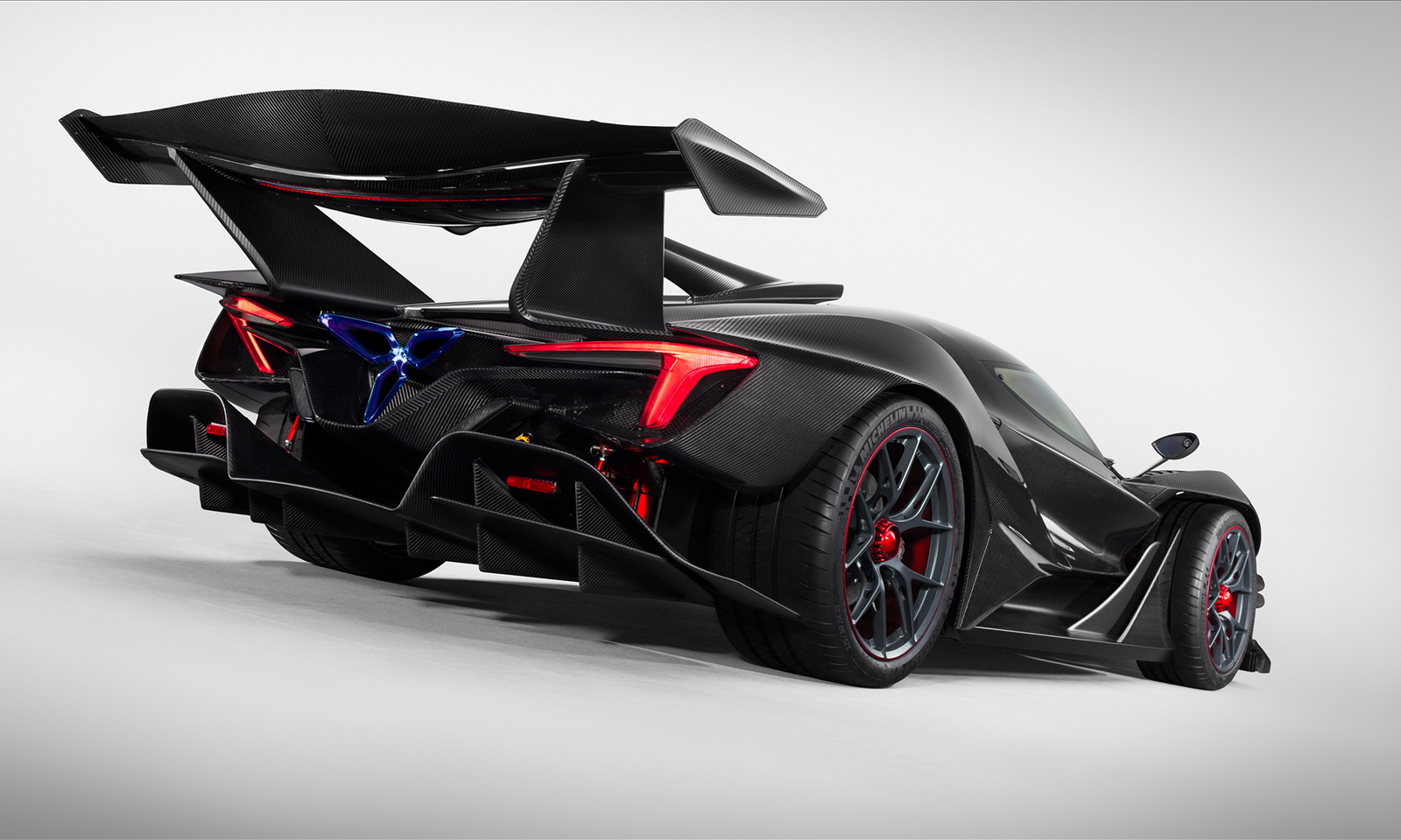 Apollo Intensa Emozione (2017)