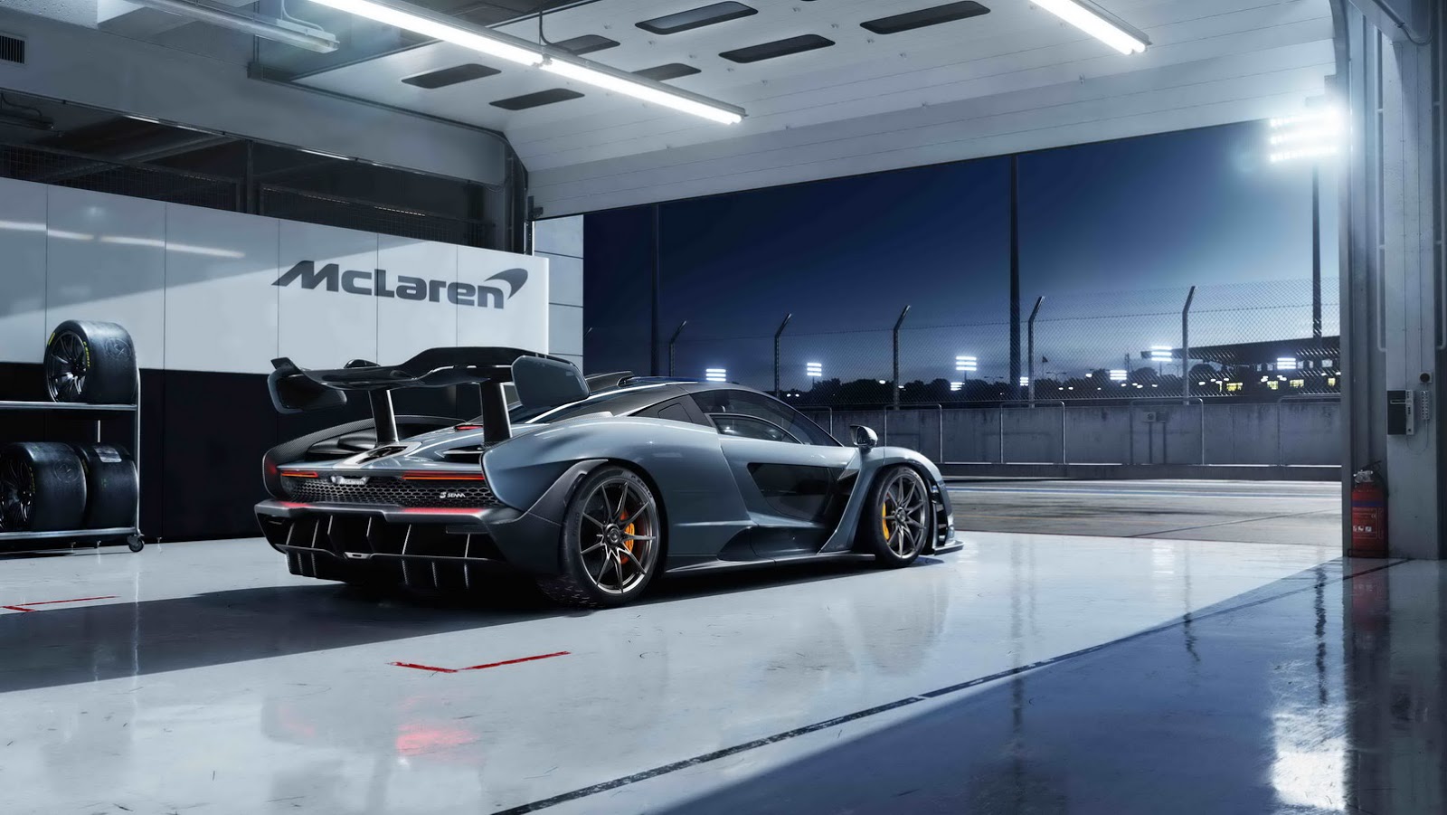 McLaren Senna (2017)
