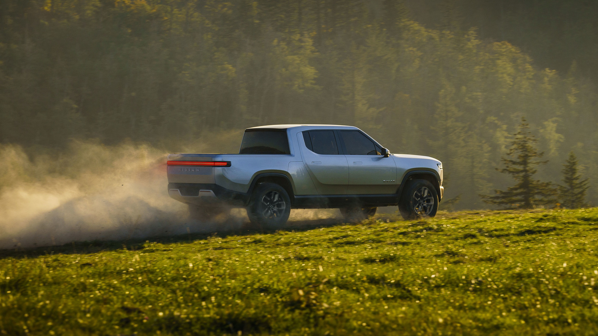 Rivian R1T (2021): Electric Pickup
