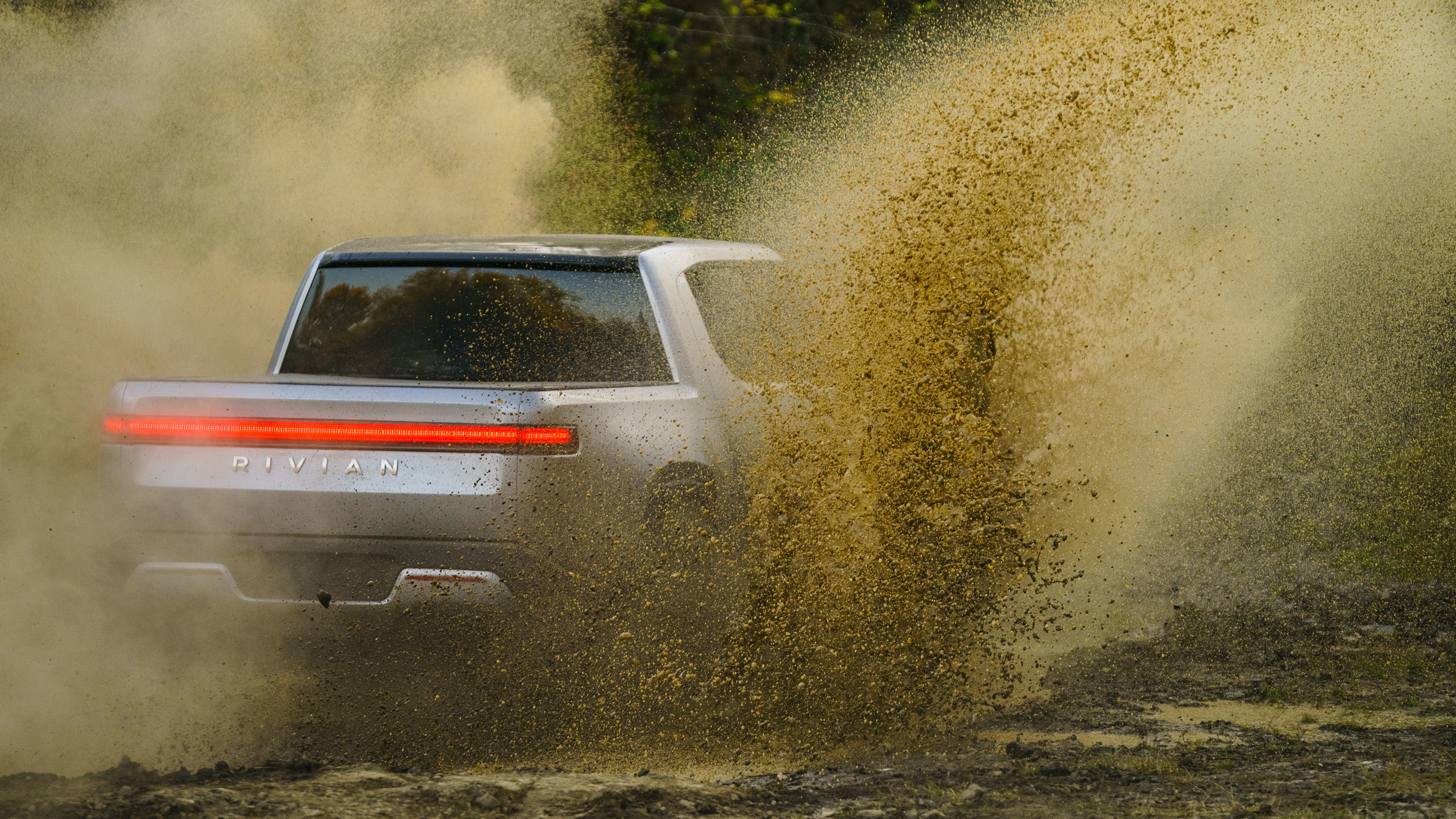 Rivian R1T (2021): Electric Pickup