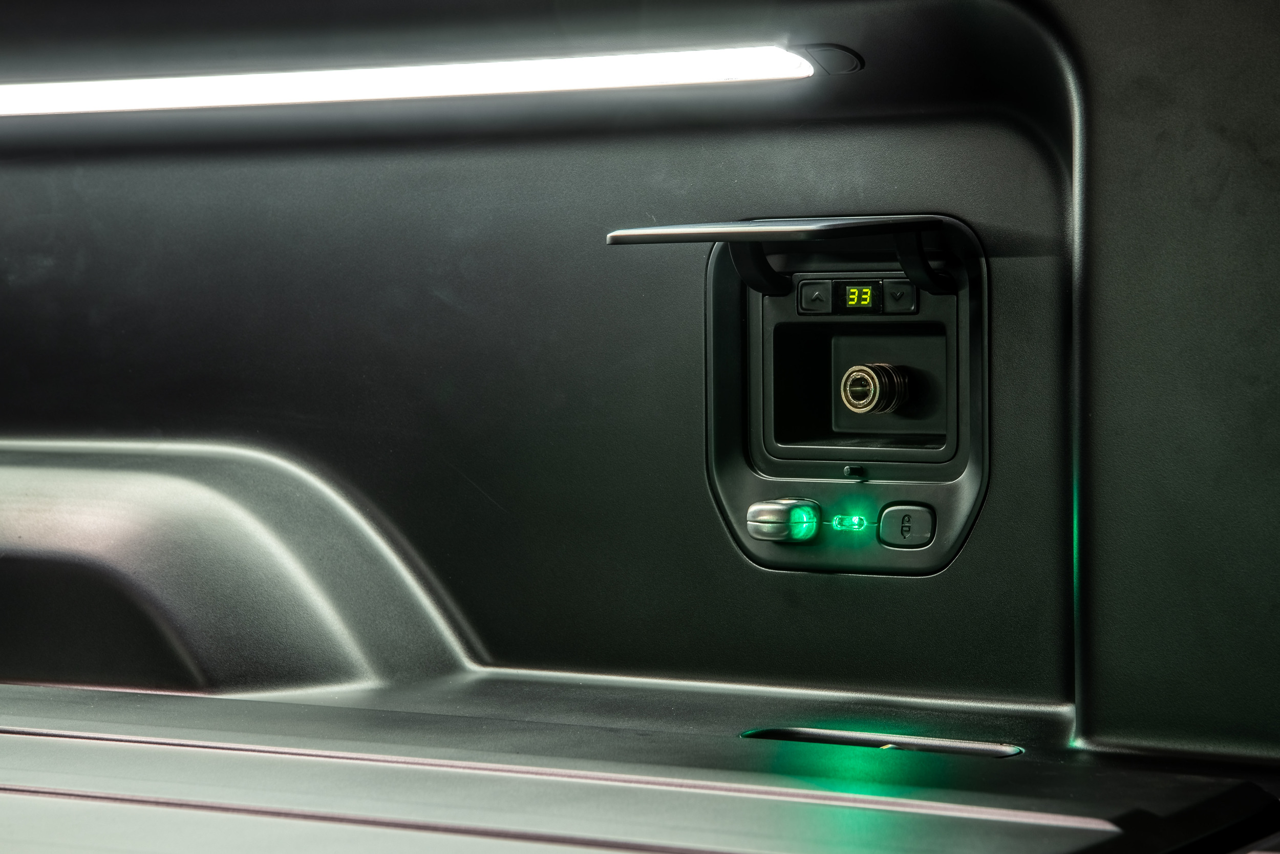 Rivian R1T (2021): Electric Pickup