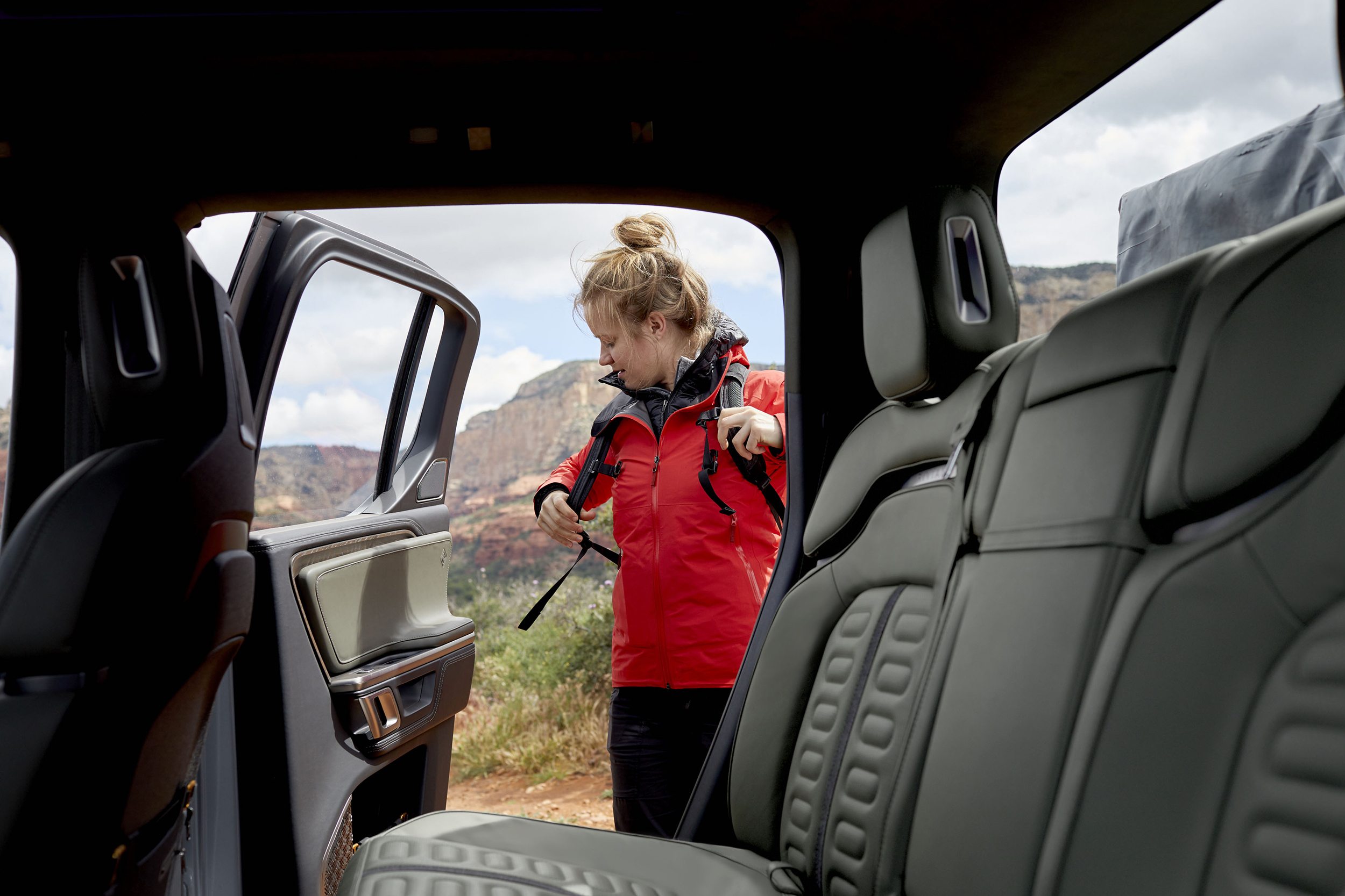 Rivian R1T (2021): Electric Pickup