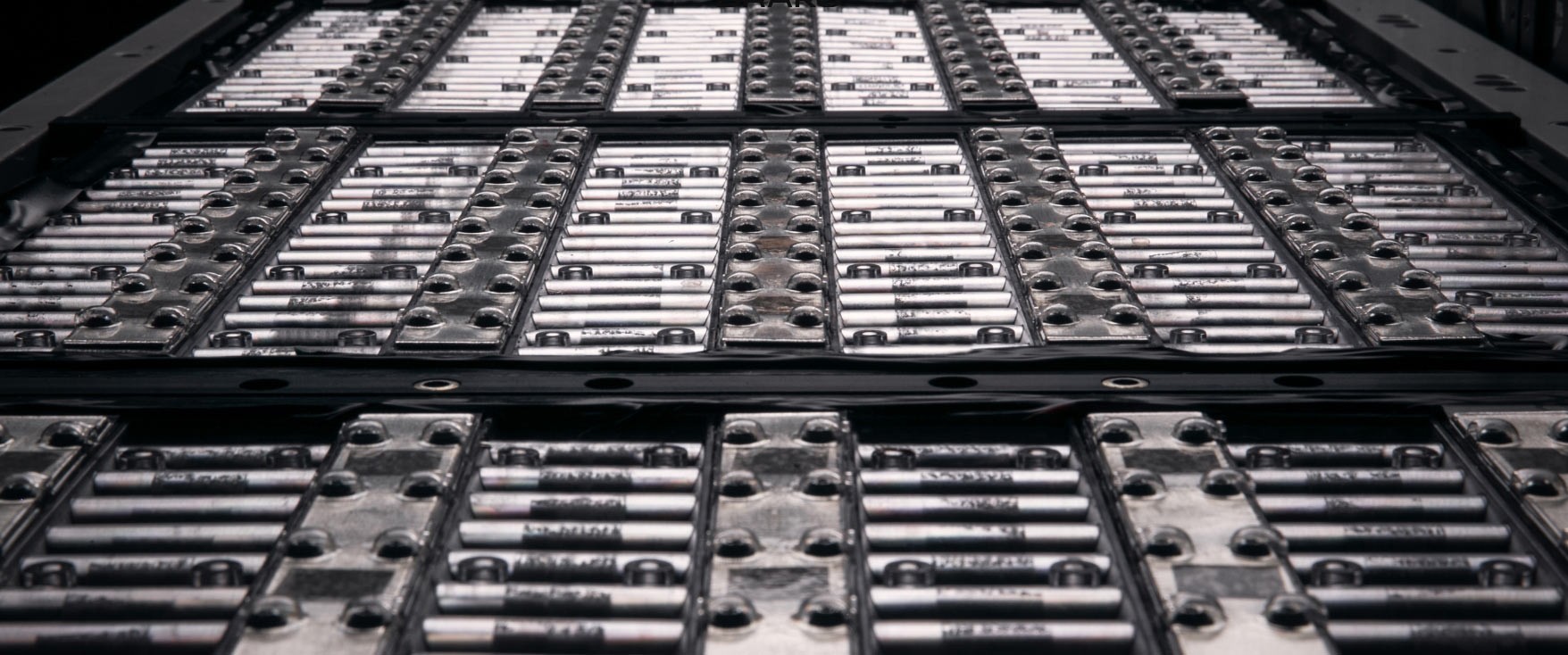 Drako GTE (2020): Massively Parallel Cooled Battery