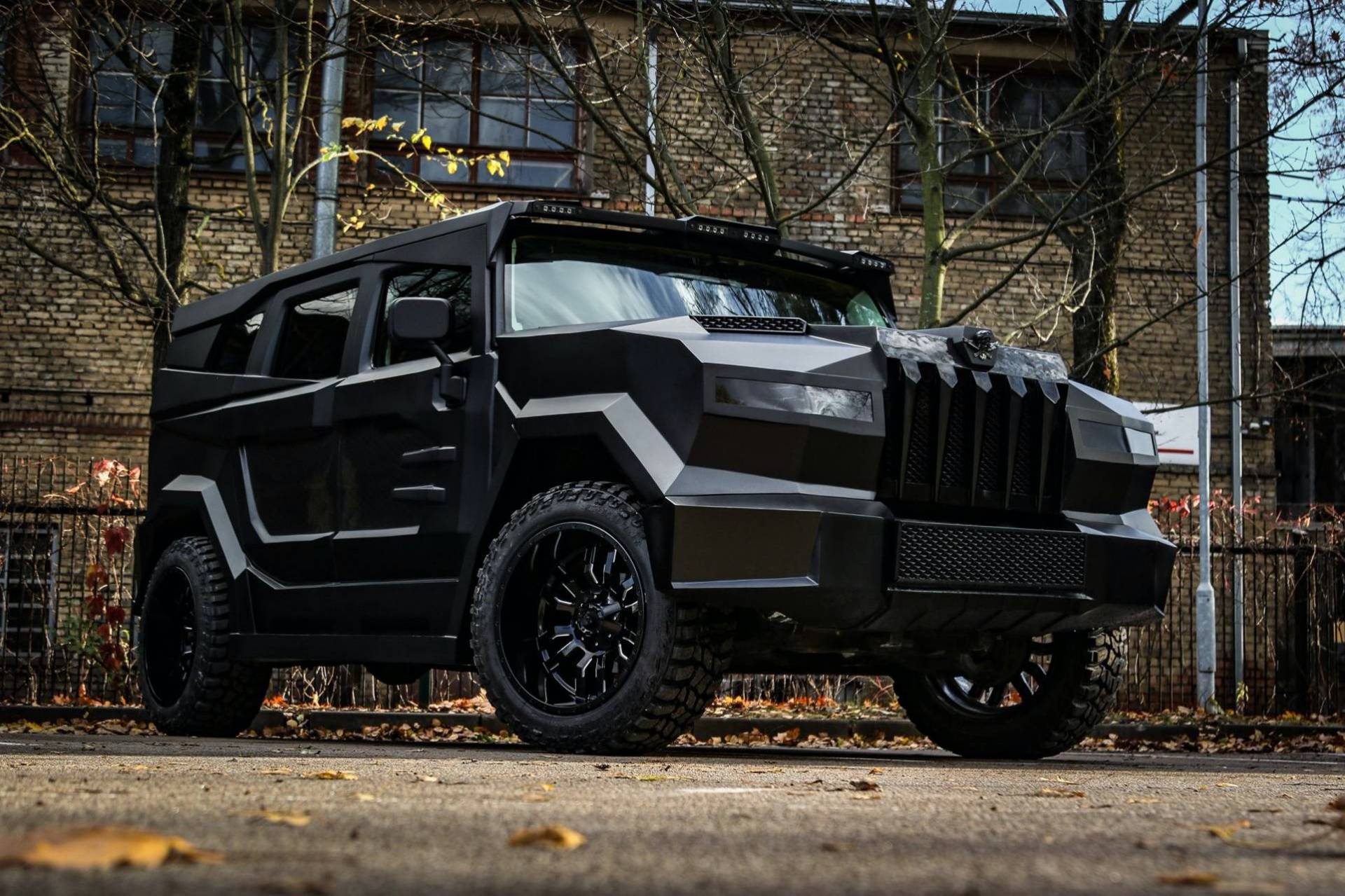 Dartz Prombron Black Stallion (2019)