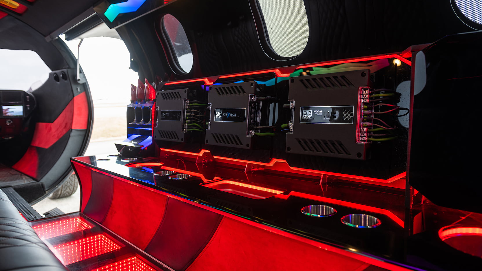 Limo-Jet 'Learmousine': Лимузин-самолет