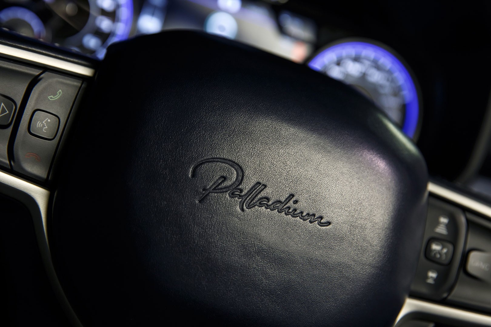 Aznom Palladium by Camal Studio (2020): All-Terrain Luxury Sedan