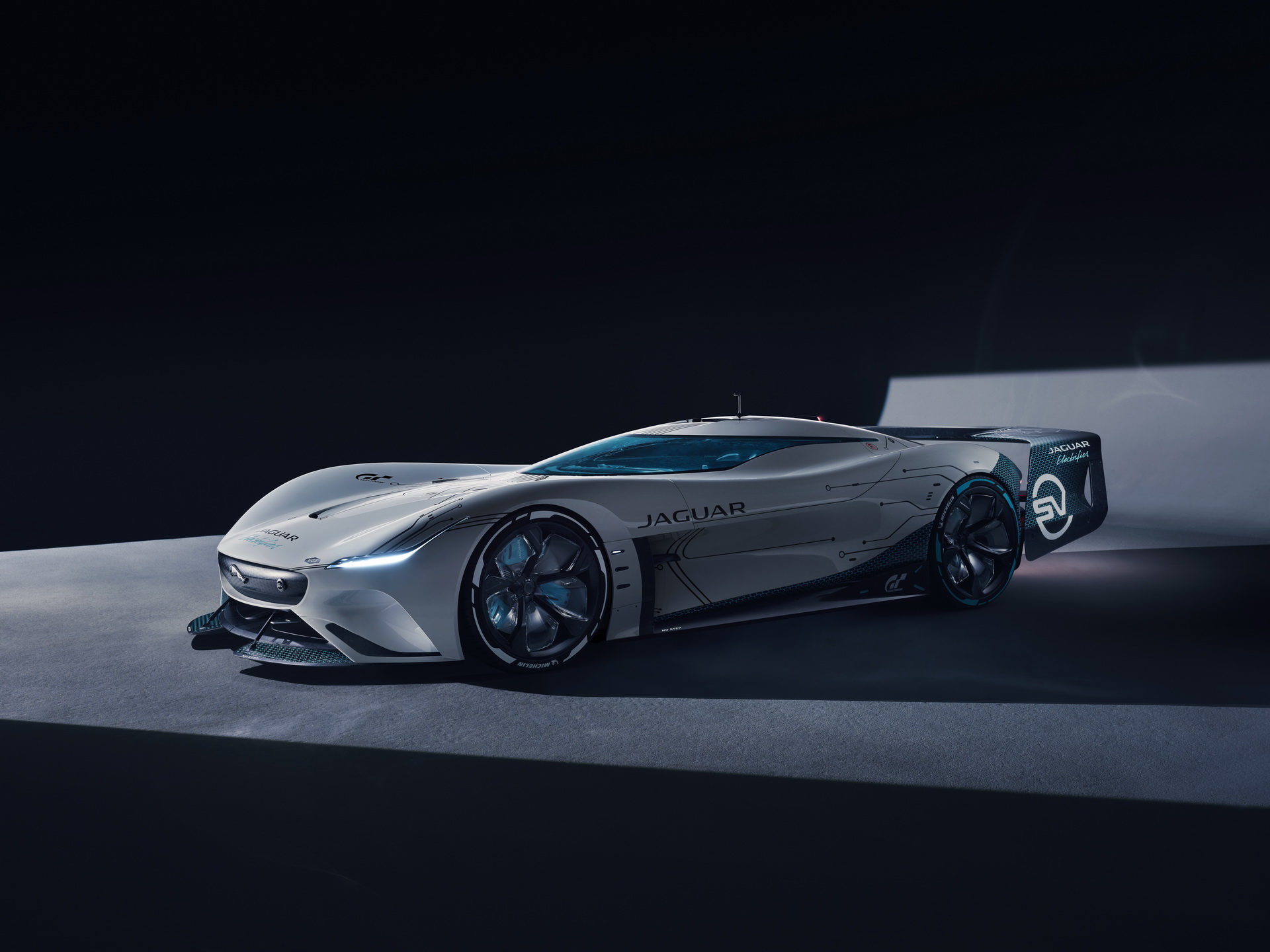 Jaguar Vision Gran Turismo SV (2020)