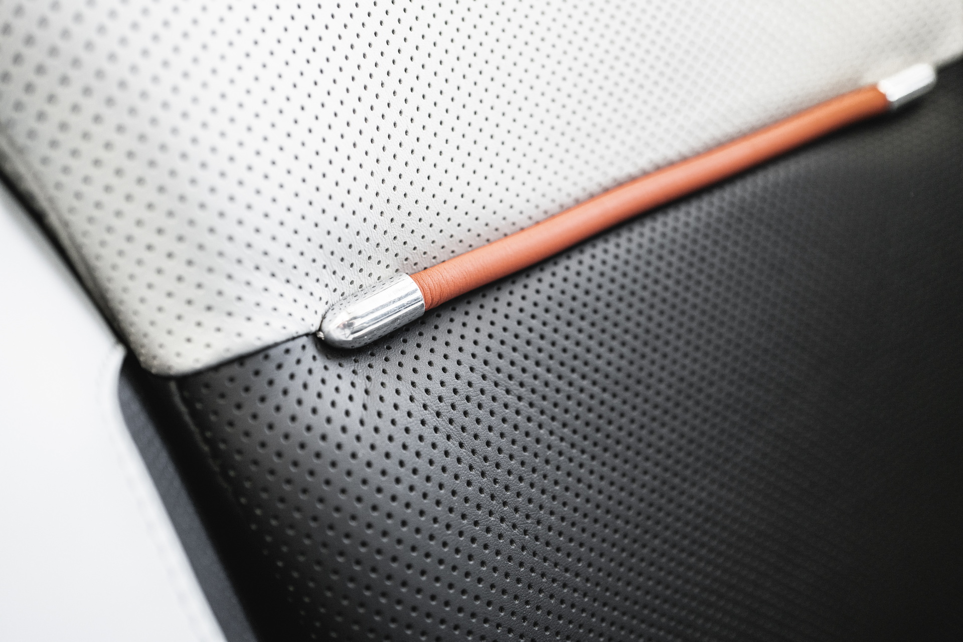 Ares Design Tesla Model S Convertible (2021) – Interior