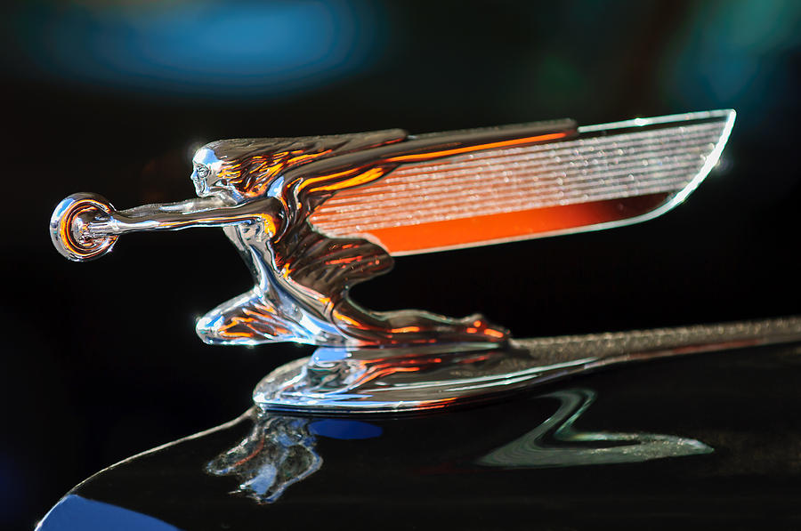 'Goddess of Speed' – Packard 110 Custom Convertible Hood Ornament (1940) – Photo: Jill Reger
