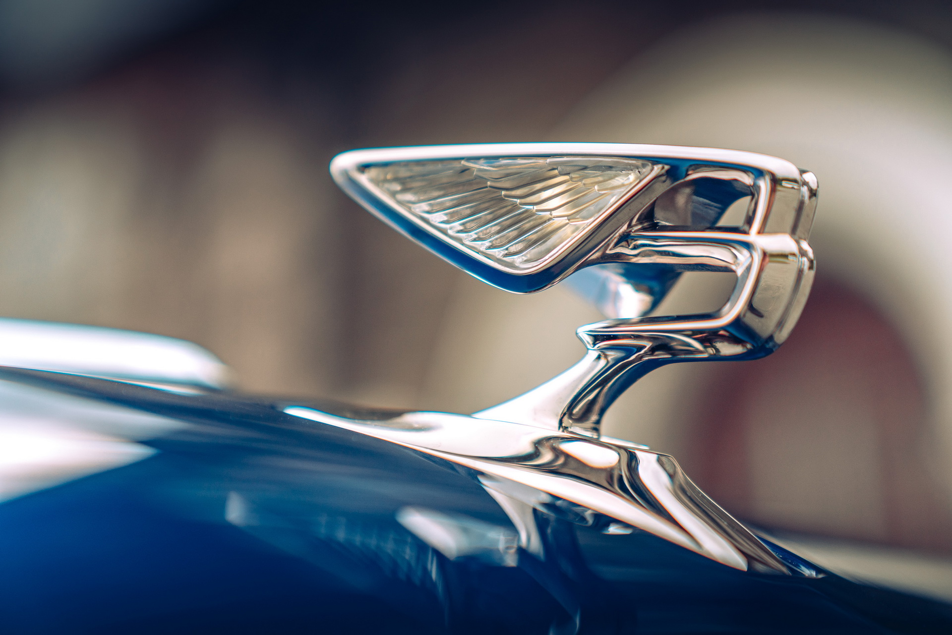 Intricate winged Bentley badge shown for new Flying Spur
