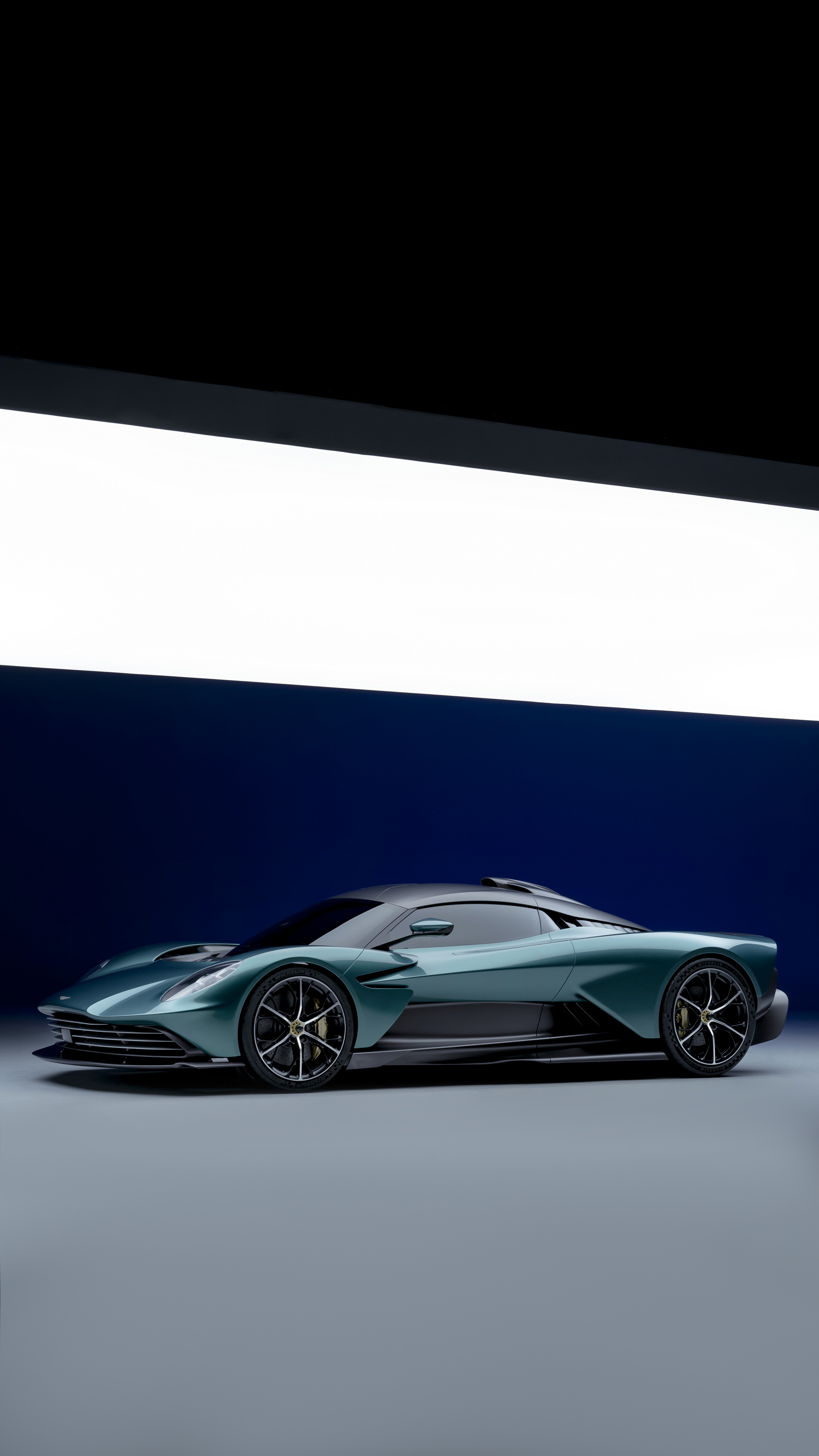 Aston Martin Valhalla (2021)