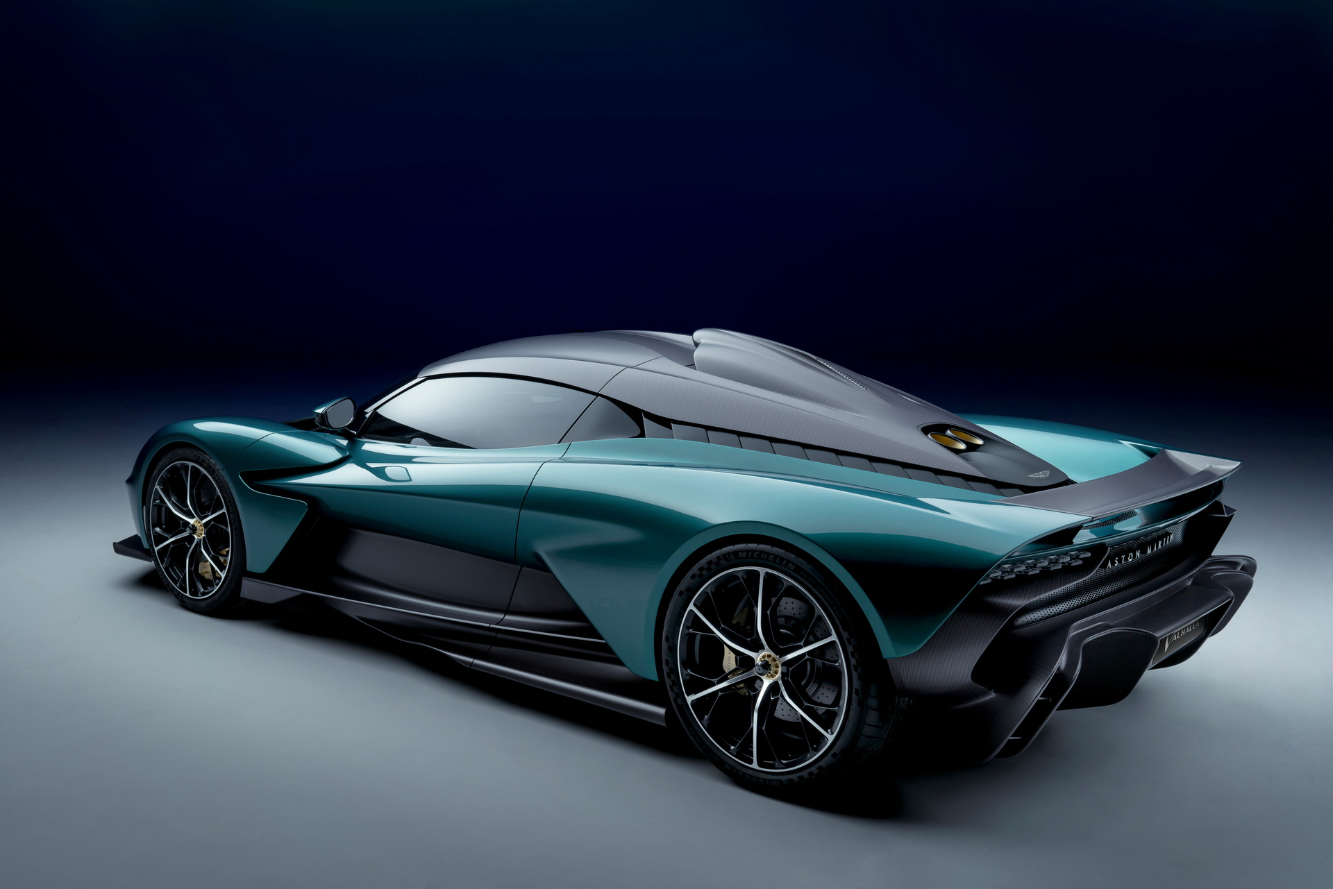 Aston Martin Valhalla (2021)