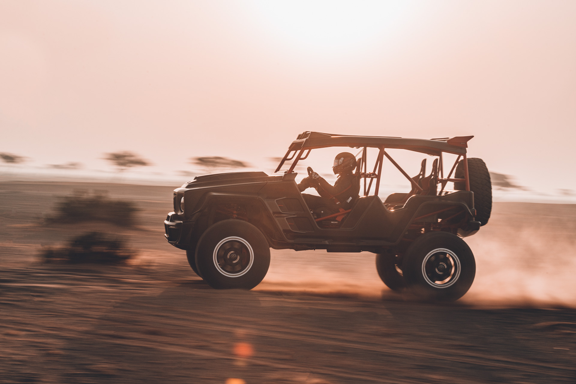 Brabus 900 Crawler (2022): Dune-Bashing Buggy