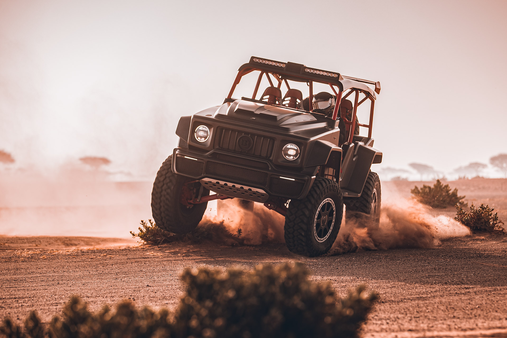 Brabus 900 Crawler (2022): Dune-Bashing Buggy