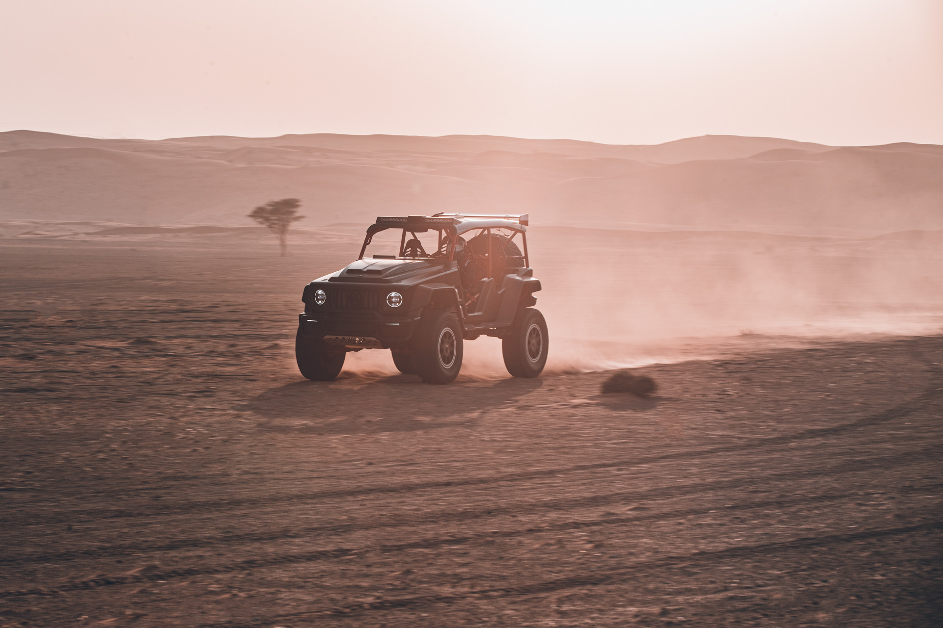 Brabus 900 Crawler (2022): Dune-Bashing Buggy