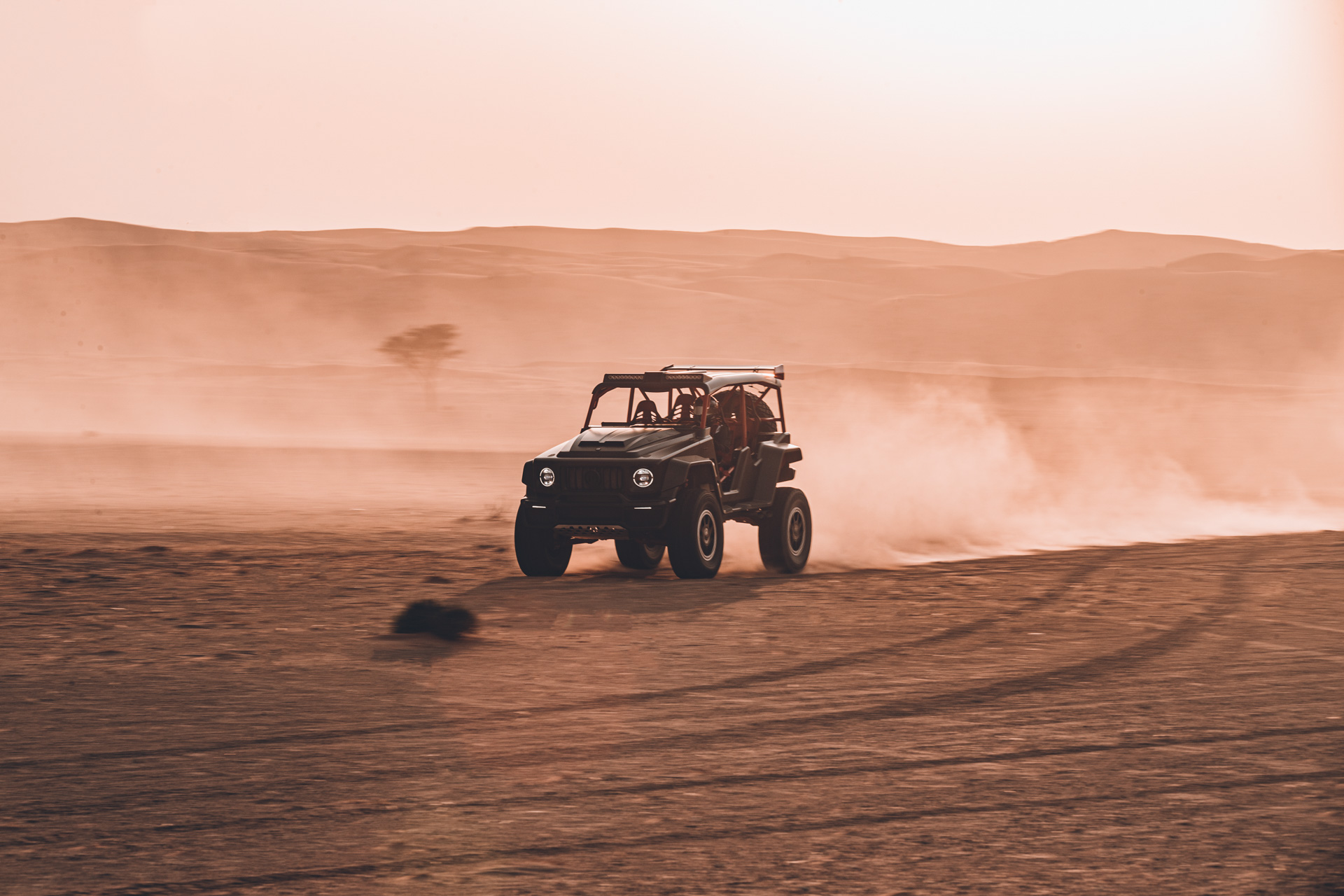 Brabus 900 Crawler (2022): Dune-Bashing Buggy