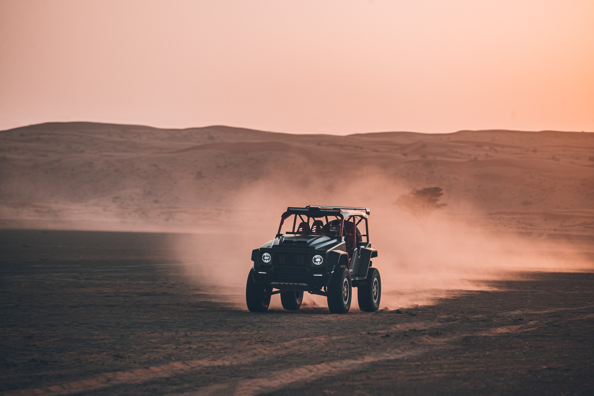 Brabus 900 Crawler (2022): Dune-Bashing Buggy