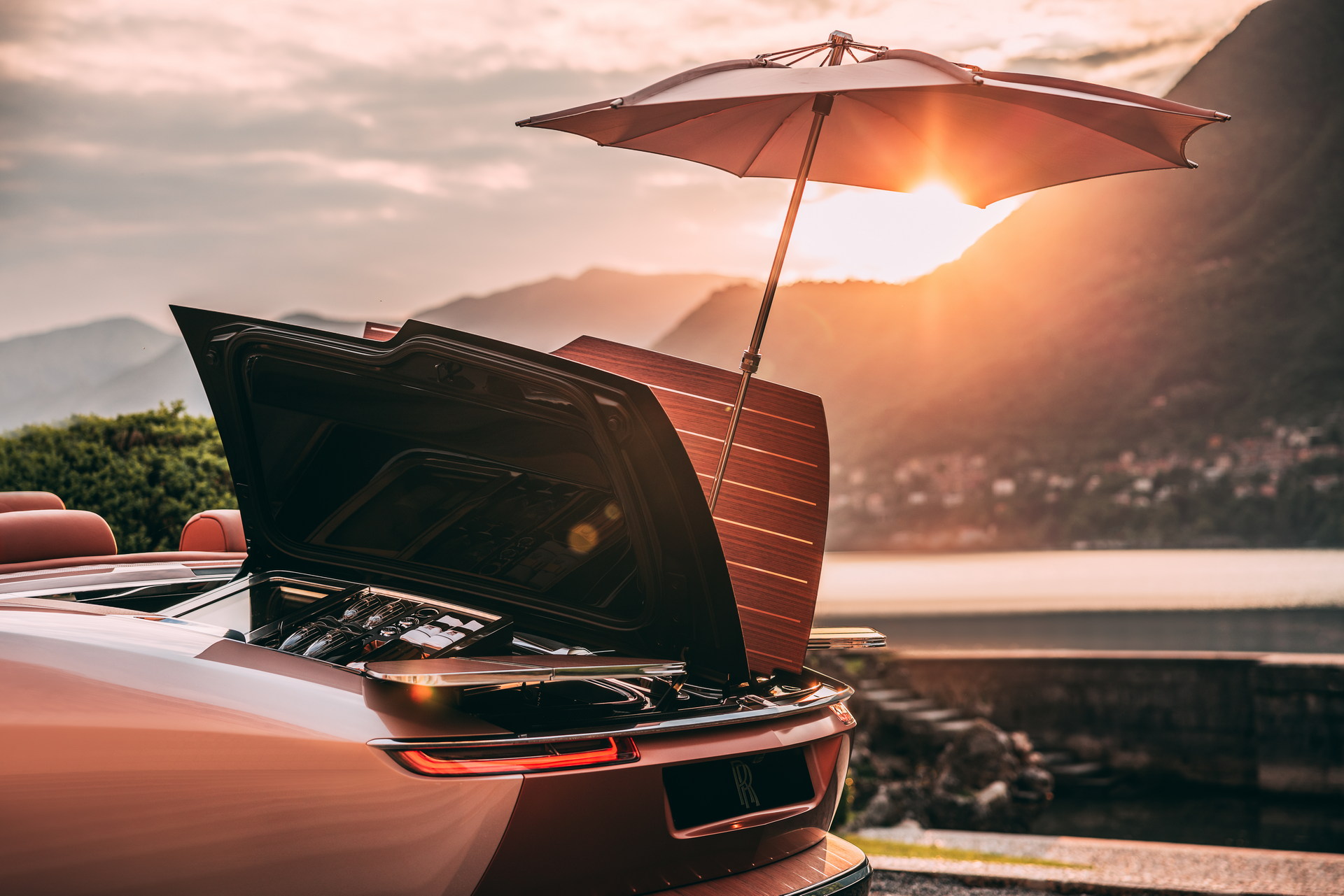 Rolls-Royce Boat Tail (2022): Mother Of Pearl