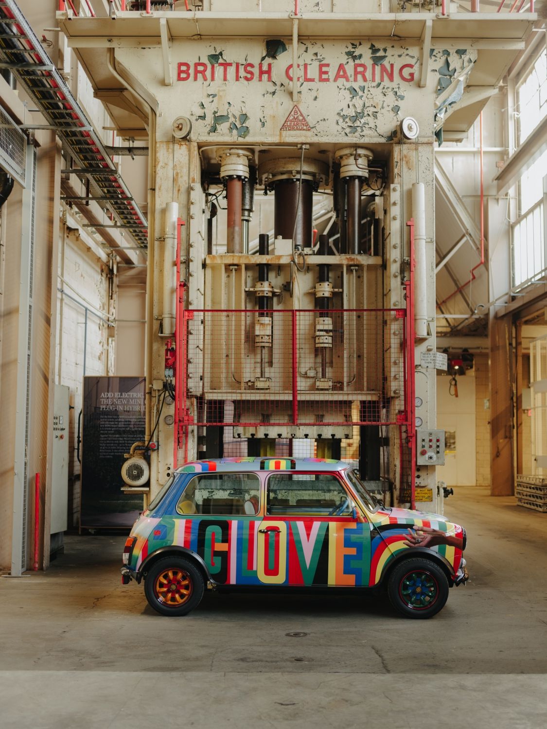 MINI Recharged Lakwena (2022): Electrified work of art