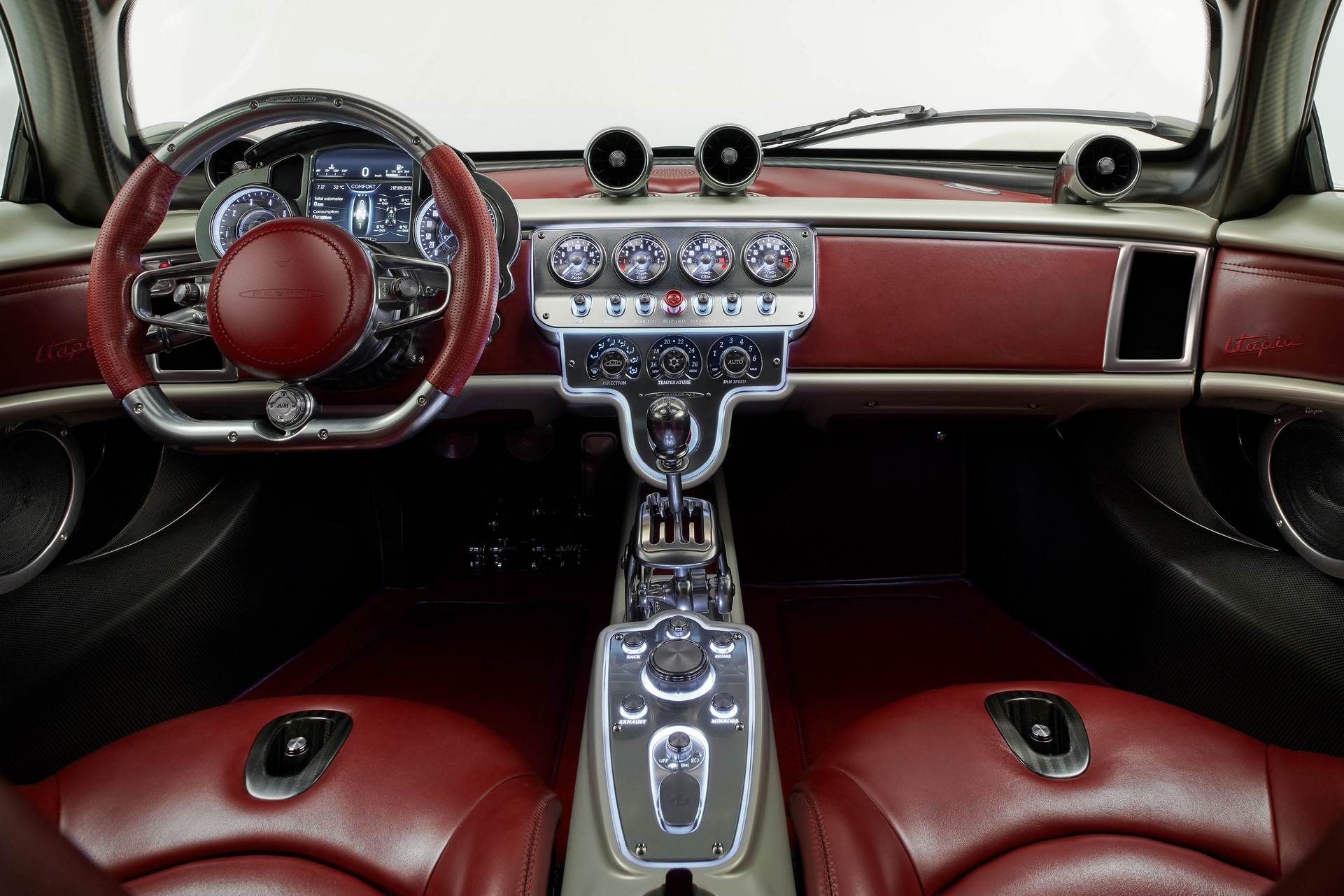 Pagani Utopia (2023) – Interior