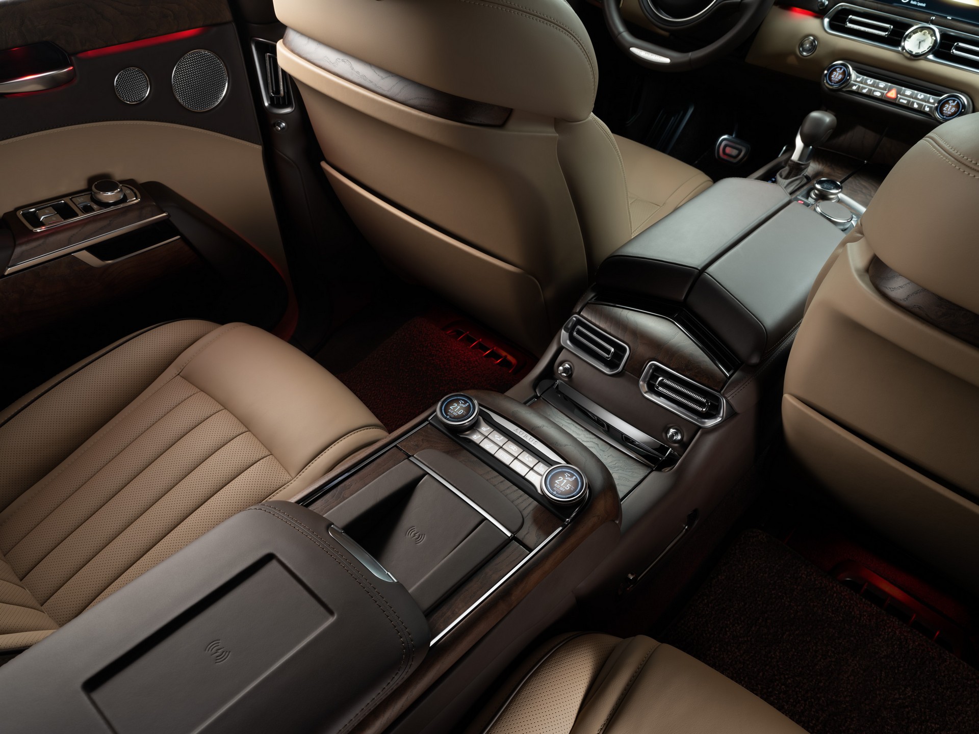 Aurus Komendant (2022) – Interior