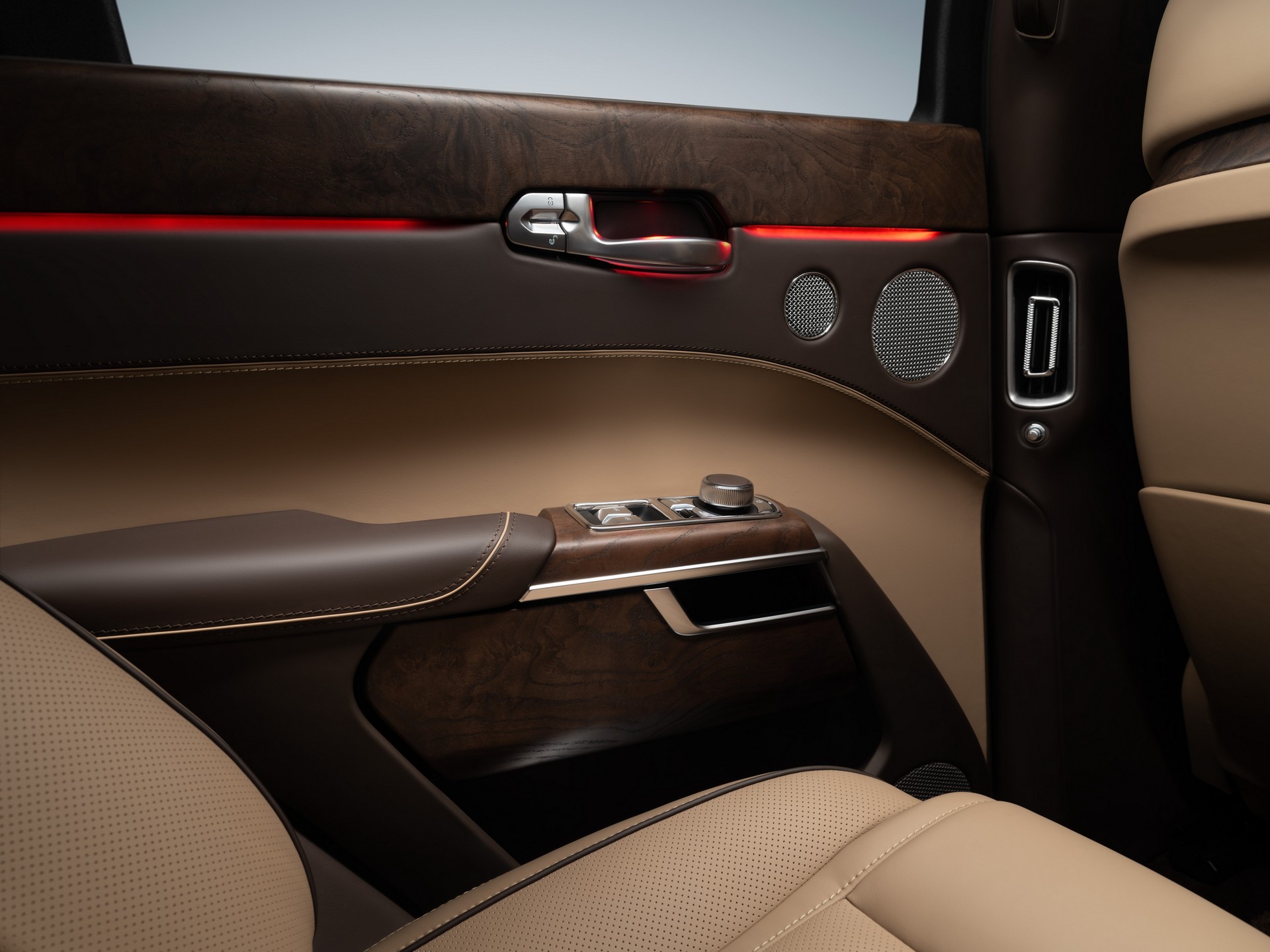 Aurus Komendant (2022) – Interior