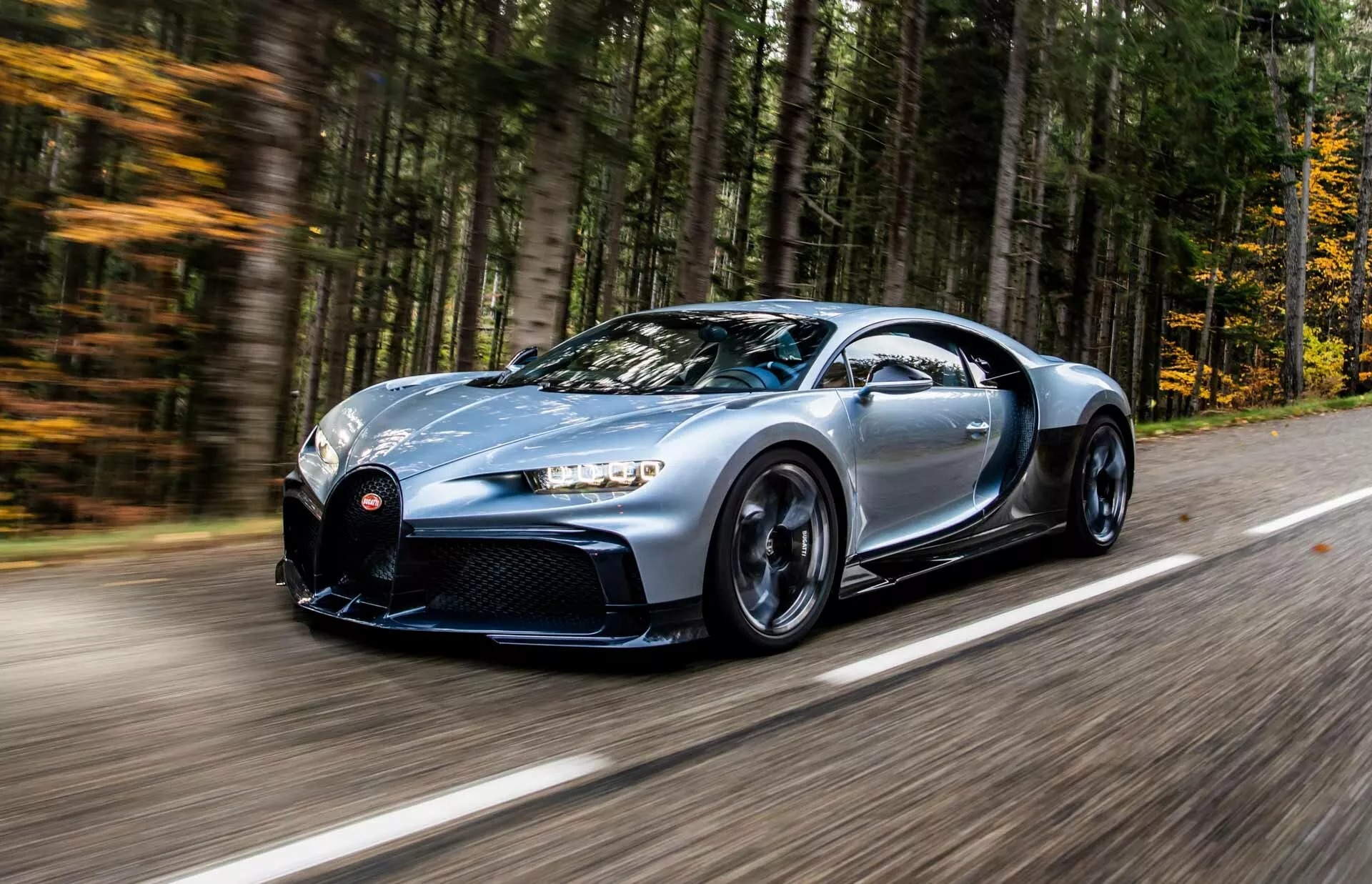 Бугатти Chiron желтая