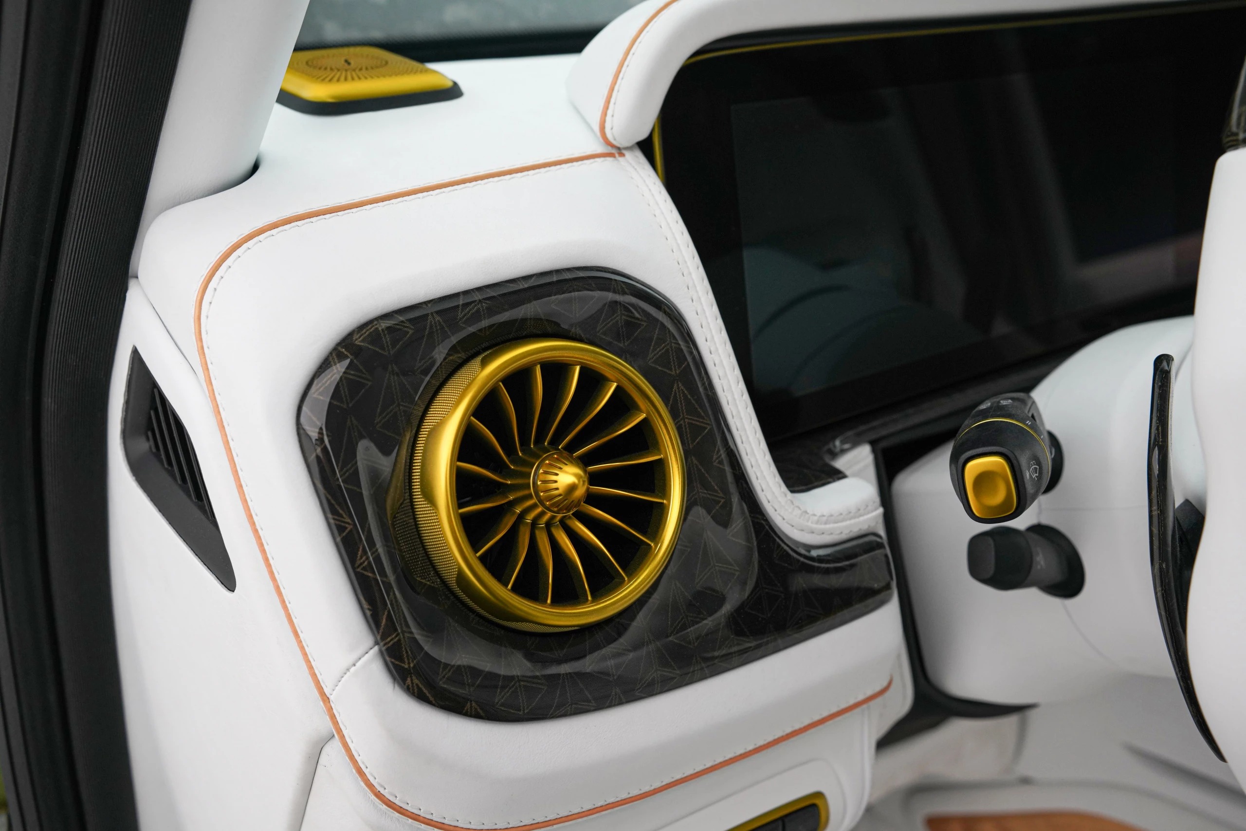 Mansory GRONOS Coupe EVO C (2023) – Interior